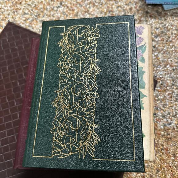Green Mansions by W.H. Hudson Easton Press - Picture 1 of 4